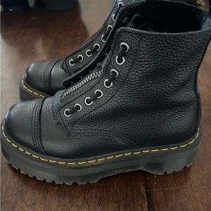 dr martens sinclair boot